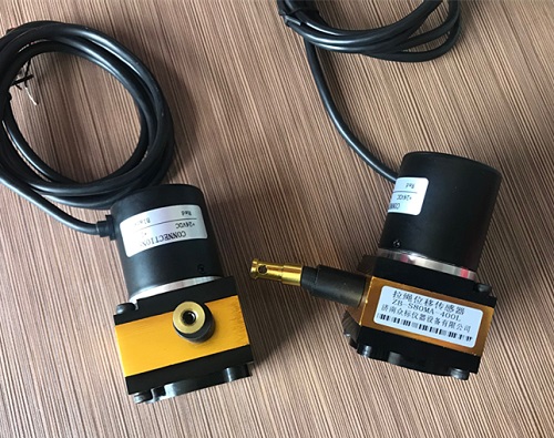 選擇4-20MA兩線(xiàn)制位移傳感器的特點(diǎn)